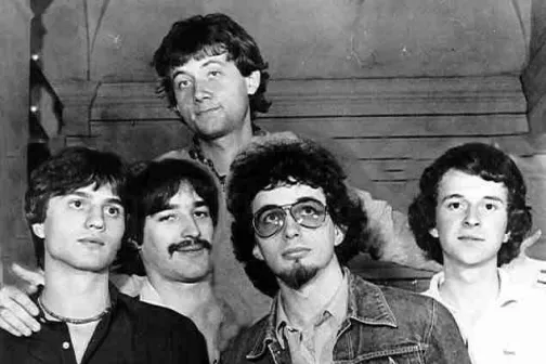 Solaris egy&uuml;ttes